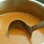 بالصور جهزي شوربة الطماطم الكريمي النباتية 14