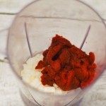 بالصور جهزي شوربة الطماطم الكريمي النباتية 6