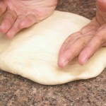عمل رولز القرفة بطرق مختلفة بالصور17