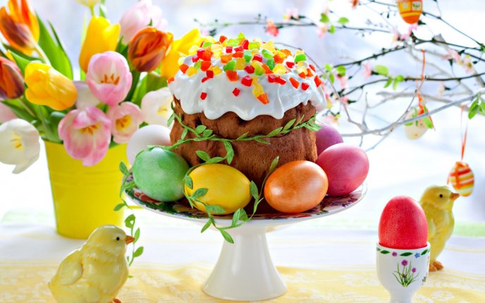 4487_Special-cake-and-painted-eggs-Easter-menu