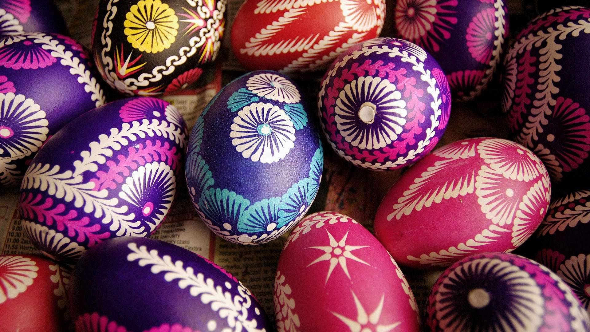 Beautifully-Painted-Easter-Eggs_www.FullHDWpp.com_