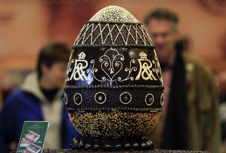 chocolate-made-mock-faberge-easter-egg-pictured-shop-quotfassbender-rauschquot