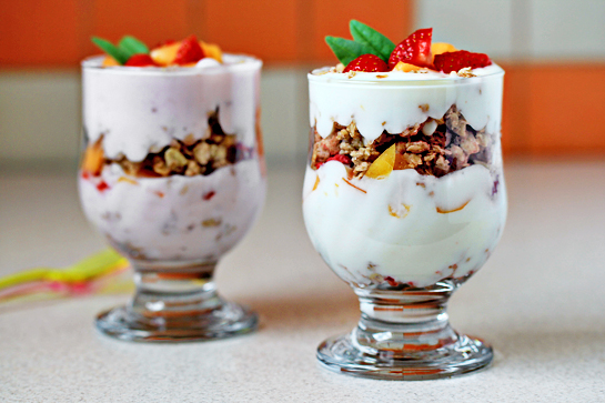 fruit yogurt parfaits 2