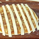 جهزي بسكويت فطيرة التفاح بالكراميل 7