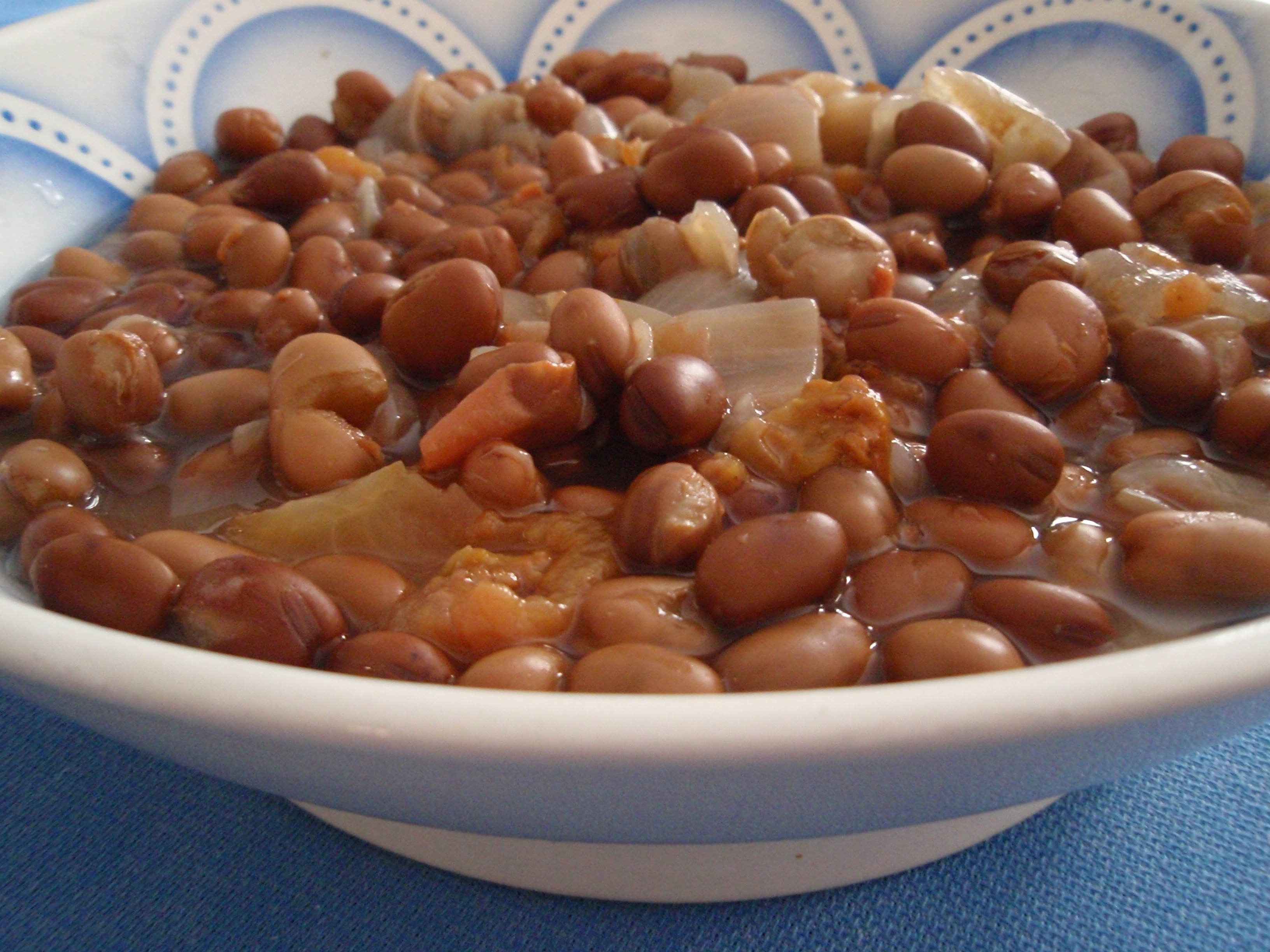 бобовые культуры. египетские блюда из бобов. замоченные бобовые. бобовые варят. бобовые варят.