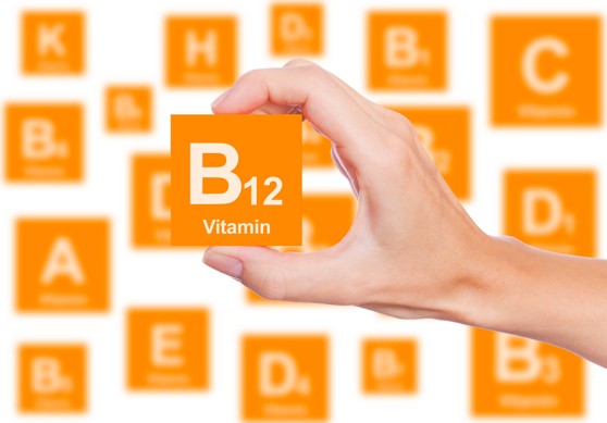 عند فيتامين أعراض نقص النساء b12 كل ما