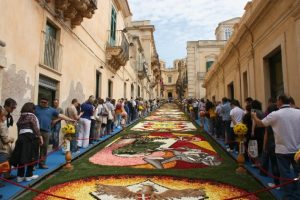 مهرجان الزههور في ايطاليا، ثقف نفسك 16