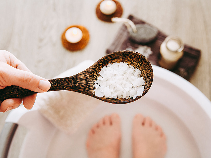 Epsom salt for skin tightening