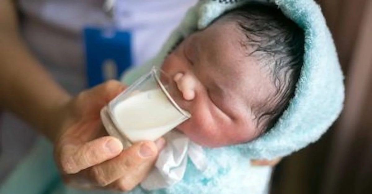 أفضل طرق تشفيط الحليب الآمنة للطفل الرضيع