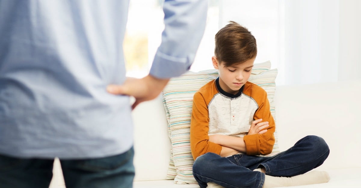 كيف يؤثر  الخوف من العقاب على شخصية الطفل