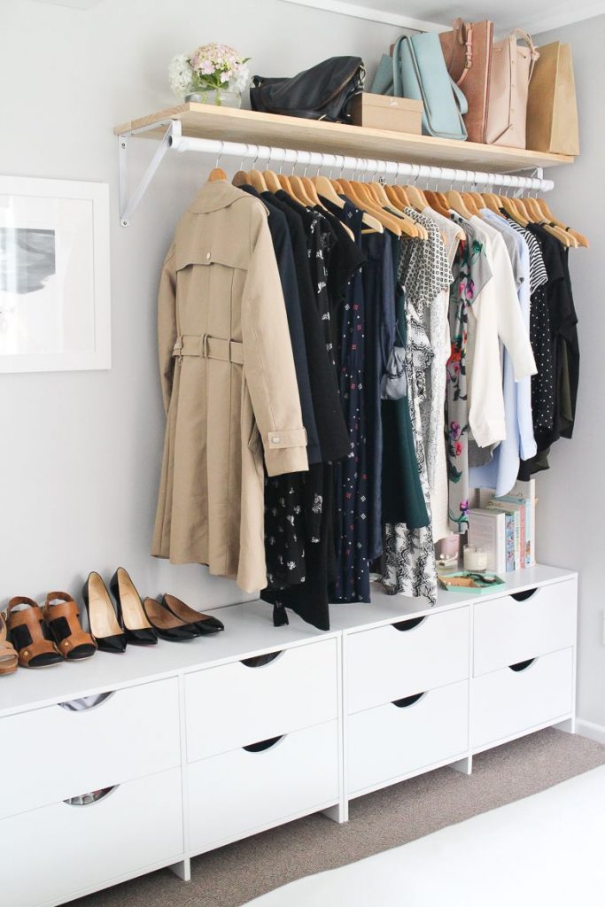 Clothes storage space