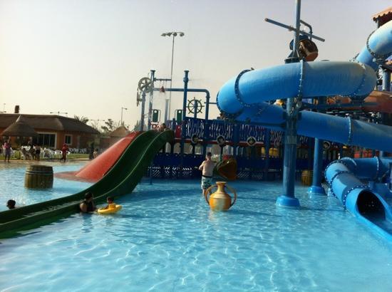 منتزه ترفيهي Aqua Park في قطر
