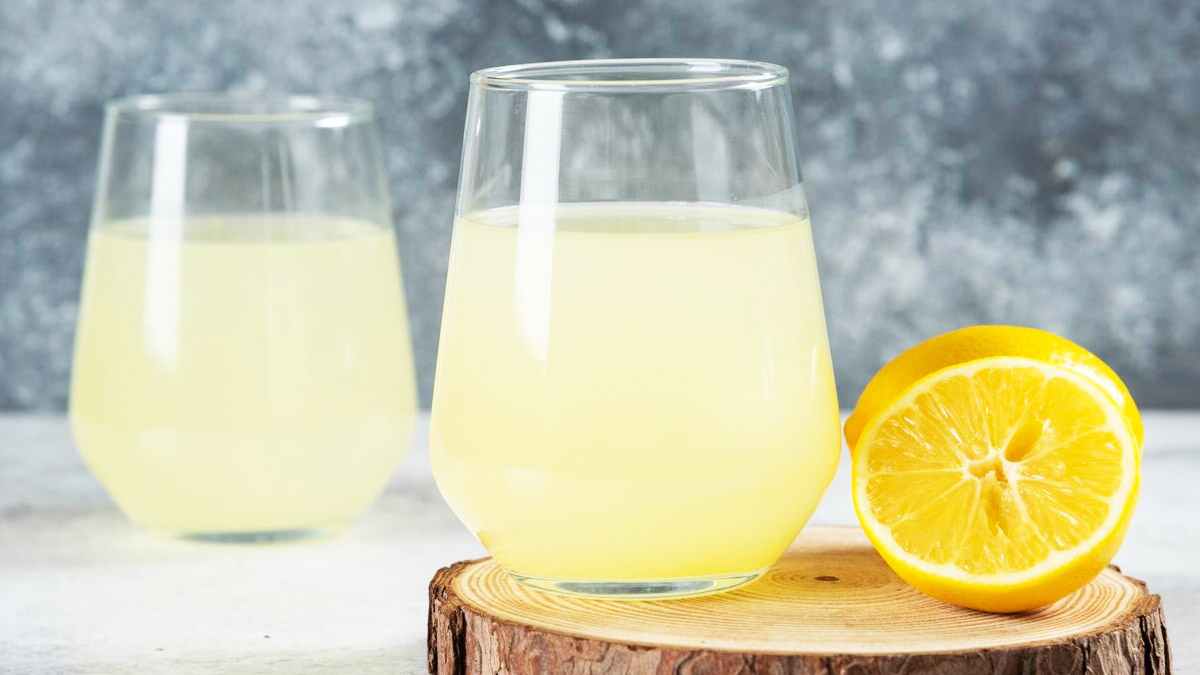 ماء الليمون على معدة فارغة