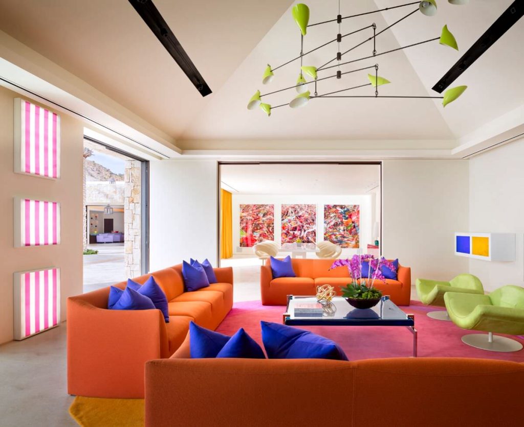 Cheerful colors for the room