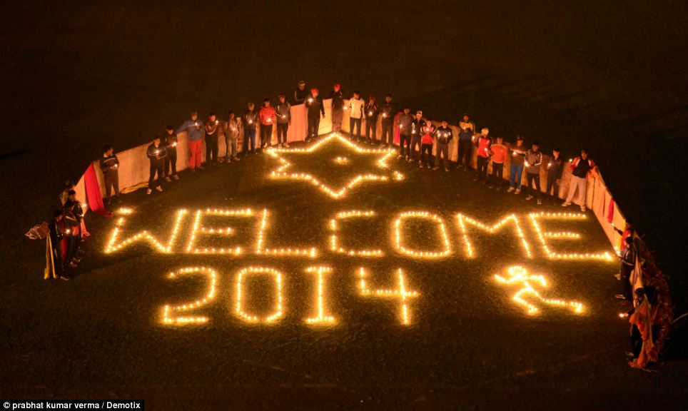 احتفالات عام 2014الهند ، ثقف نفسك 3