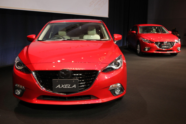 Mazda President Masamichi Kogai Introduces New Mazda 3/Axela