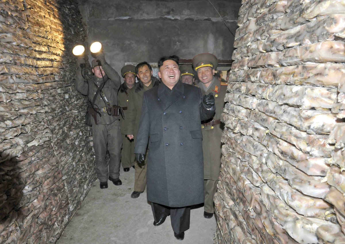 كوريا الشمالية- ثقف نفسك 14